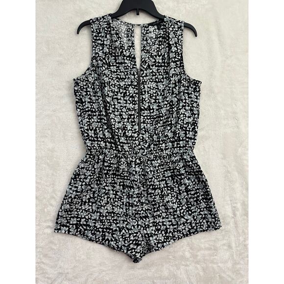 NWT Banana Republic Romper 12P 12 Petite Shorts Beachy - Picture 1 of 9